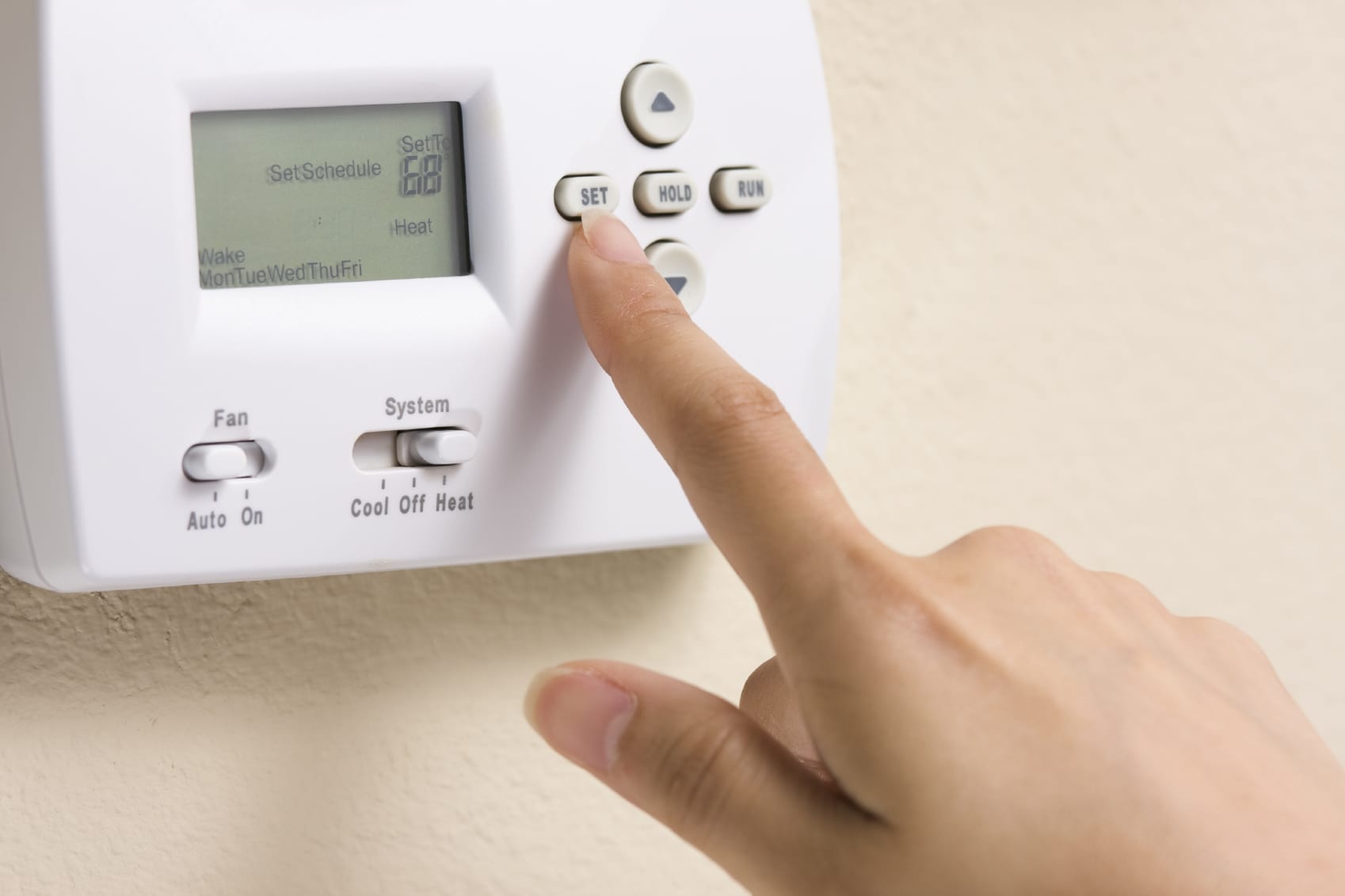 program thermostat to save money