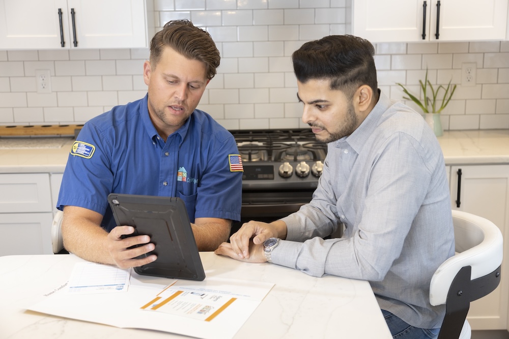 employee speaking with customer